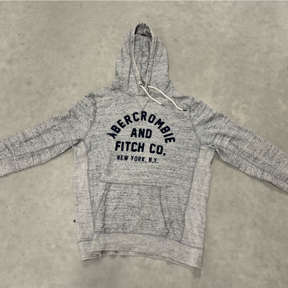 Abercrombie & Fitch Gray Marled Pullover Hoodie with Navy Logo